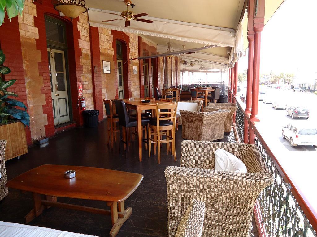 The Palace Hotel Kalgoorlie Buitenkant foto
